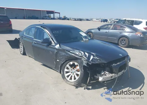 2011 BMW 750Li z USA, uszkodzony, nr VIN WBAKB8C52BCY66290